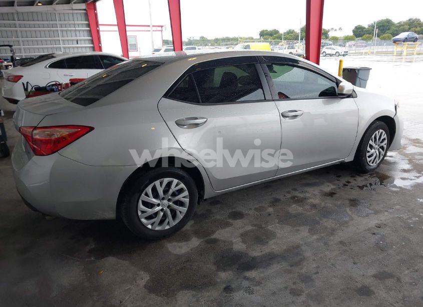 Photo 4 of 2017 Toyota Corolla LE (VIN 5YFBURHE1HP714562)