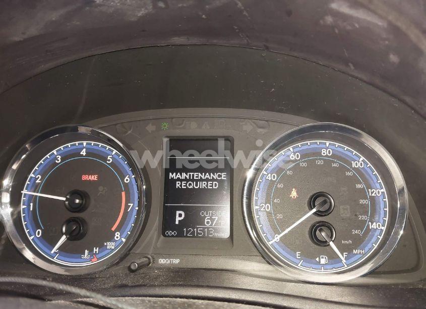 Photo 7 of 2017 Toyota Corolla LE (VIN 5YFBURHE1HP714562)