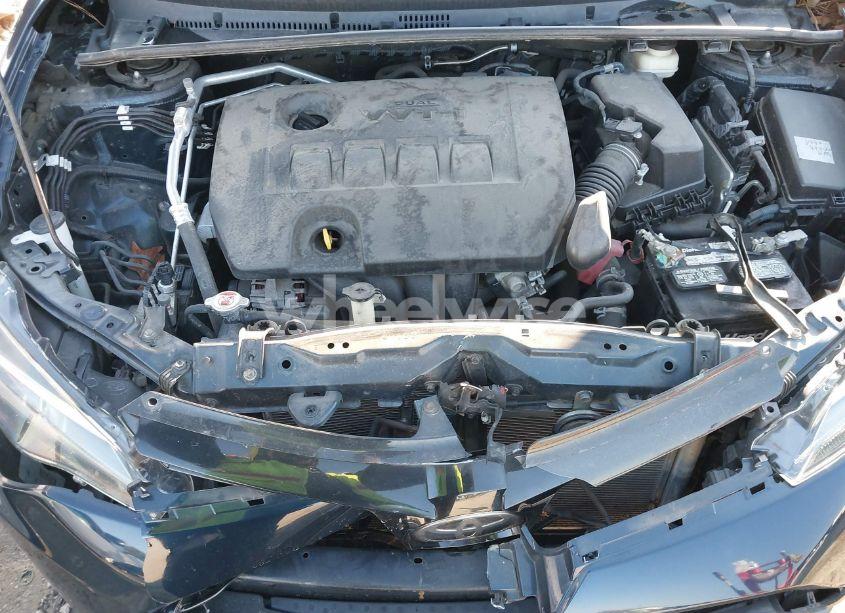 Photo 10 of 2017 Toyota Corolla LE (VIN 5YFBURHE1HP722550)