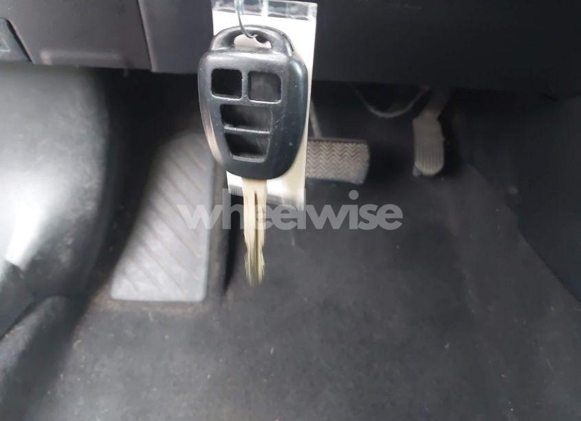 Photo 11 of 2017 Toyota Corolla LE (VIN 5YFBURHE1HP724007)