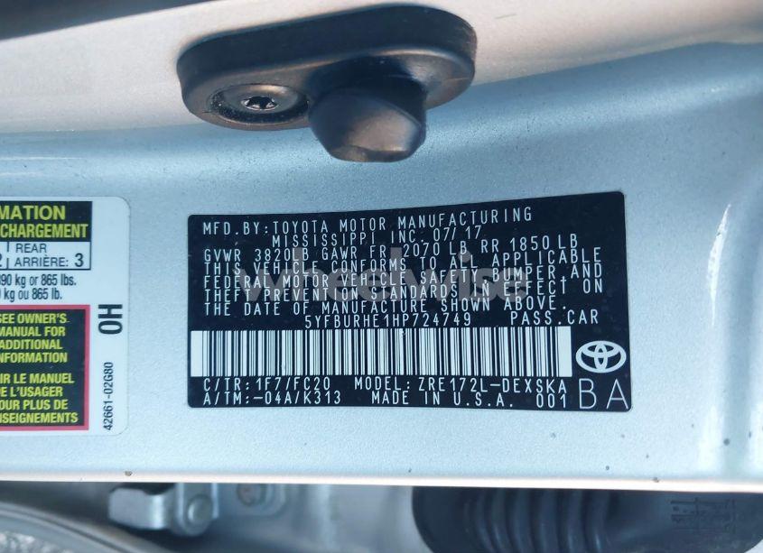 Photo 9 of 2017 Toyota Corolla SE (VIN 5YFBURHE1HP724749)