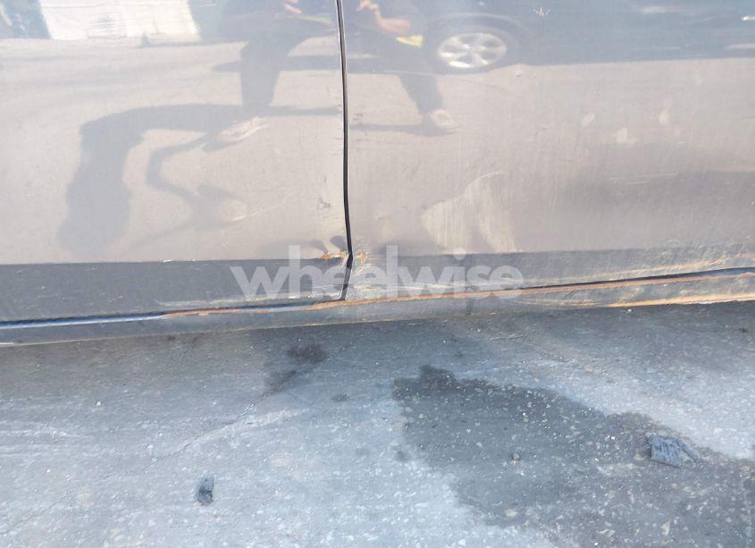 Photo 15 of 2017 Toyota Corolla LE (VIN 5YFBURHE1HP732897)