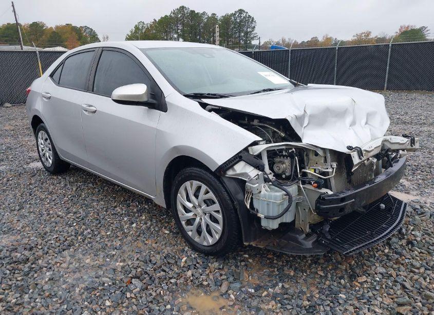 2017 Toyota Corolla LE (VIN 5YFBURHE1HP737212) main photo