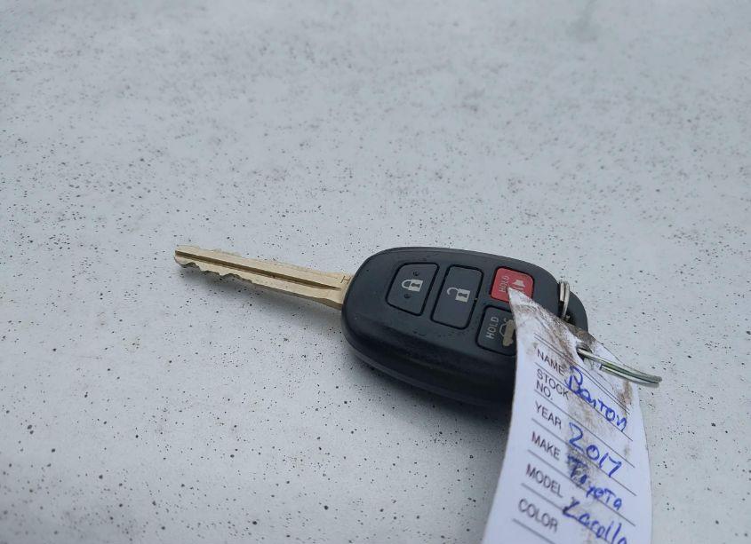 Photo 11 of 2017 Toyota Corolla LE (VIN 5YFBURHE1HP737212)