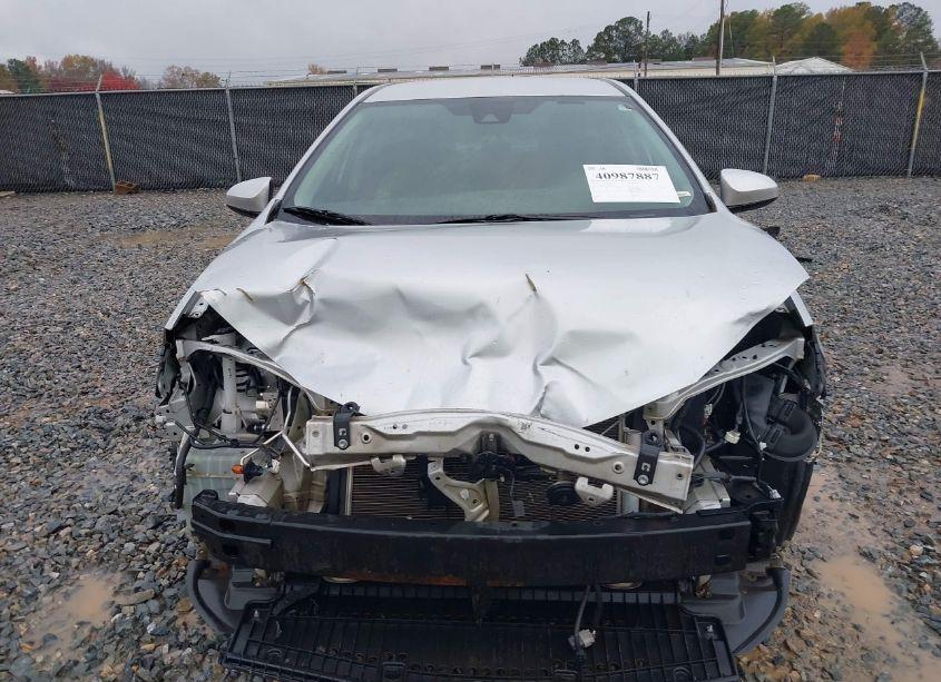 Photo 13 of 2017 Toyota Corolla LE (VIN 5YFBURHE1HP737212)