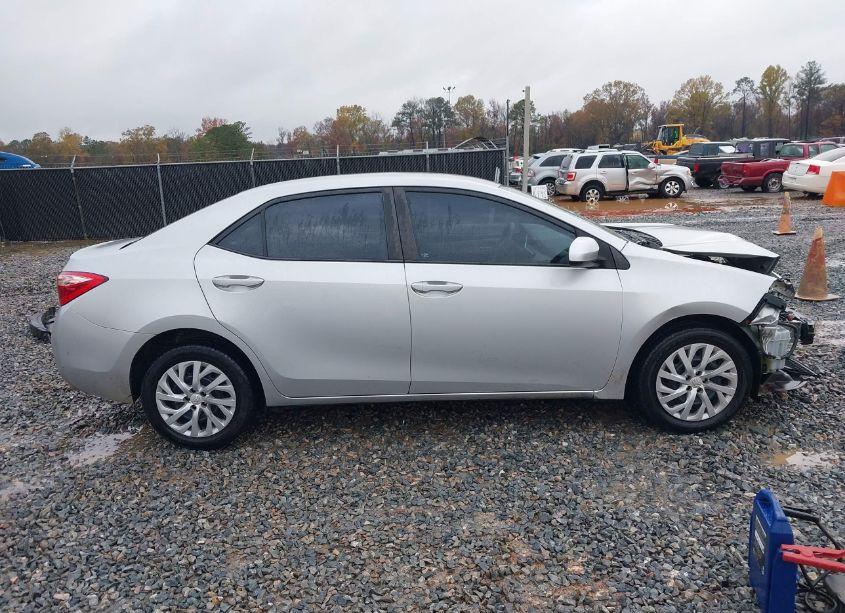 Photo 14 of 2017 Toyota Corolla LE (VIN 5YFBURHE1HP737212)