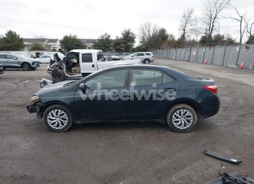 Photo 14 of 2017 Toyota Corolla LE (VIN 5YFBURHE1HP737646)