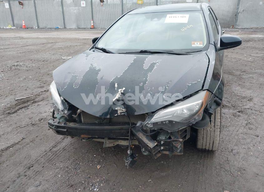 Photo 6 of 2017 Toyota Corolla LE (VIN 5YFBURHE1HP737646)