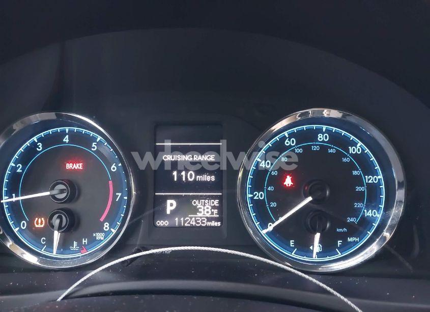 Photo 7 of 2017 Toyota Corolla LE (VIN 5YFBURHE1HP737646)