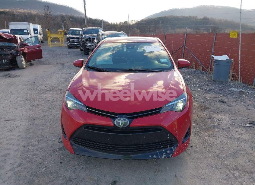 Photo 12 of 2018 Toyota Corolla LE (VIN 5YFBURHE1JP755165)