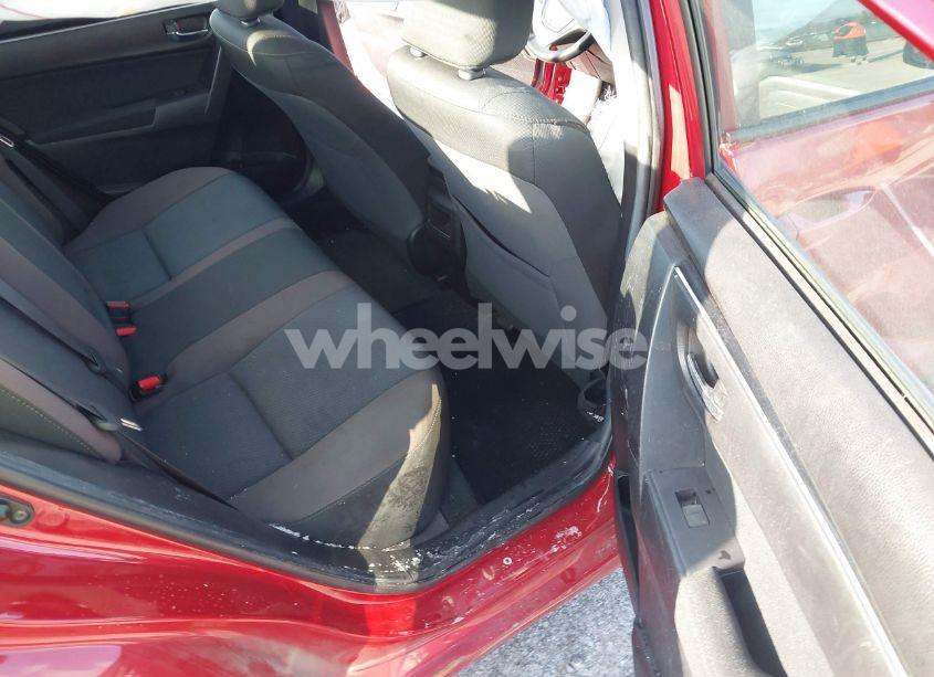 Photo 8 of 2018 Toyota Corolla LE (VIN 5YFBURHE1JP755165)