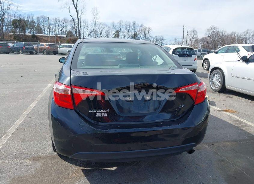 Photo 16 of 2018 Toyota Corolla LE (VIN 5YFBURHE1JP755280)