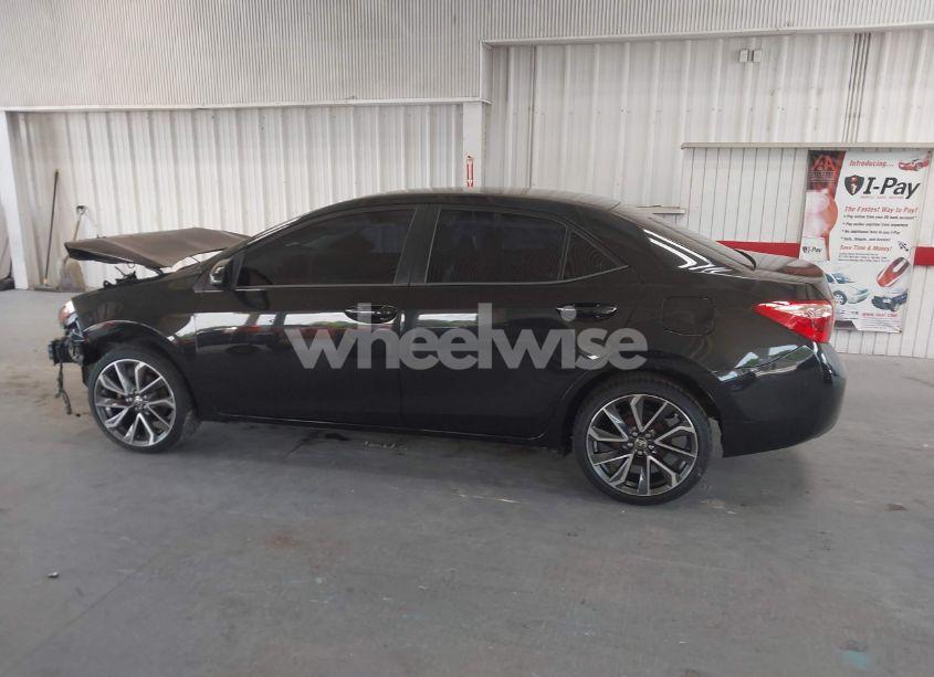 Photo 15 of 2018 Toyota Corolla LE (VIN 5YFBURHE1JP773892)