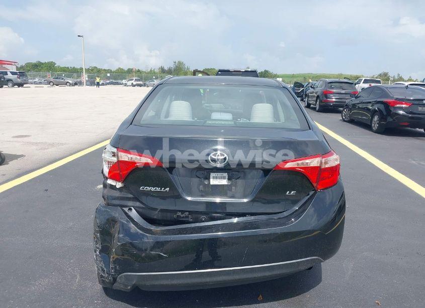 Photo 16 of 2018 Toyota Corolla LE (VIN 5YFBURHE1JP793513)