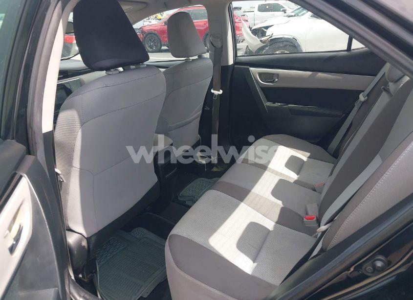 Photo 8 of 2018 Toyota Corolla LE (VIN 5YFBURHE1JP793513)