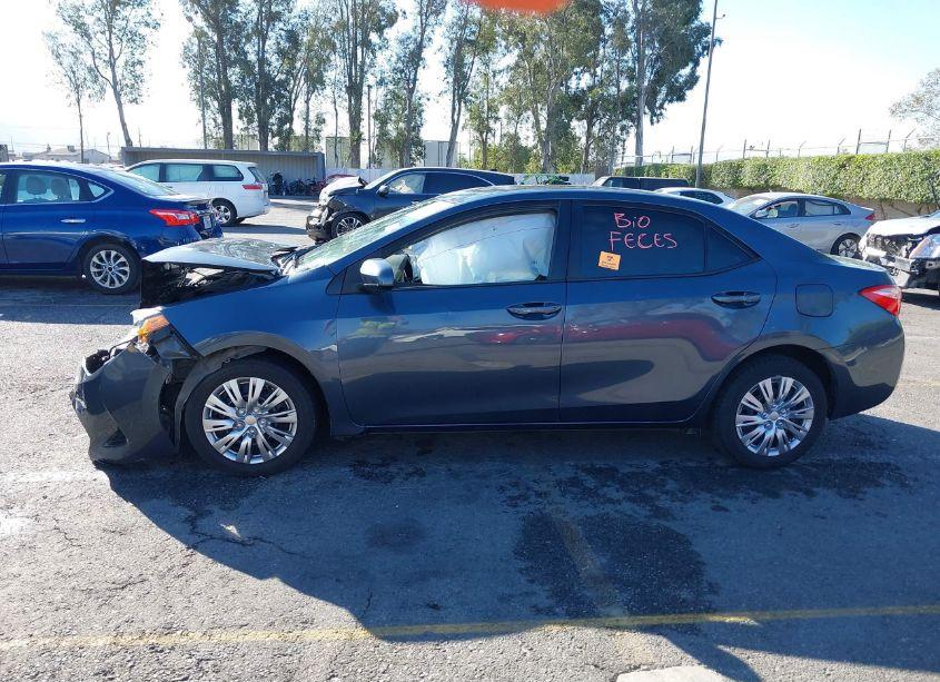 Photo 14 of 2018 Toyota Corolla LE (VIN 5YFBURHE1JP795312)