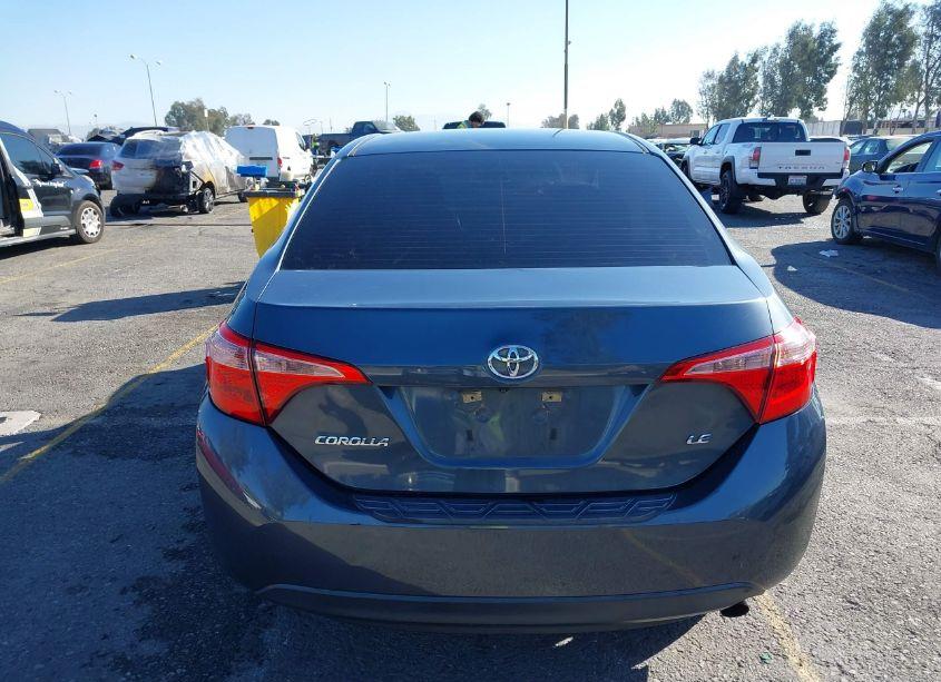 Photo 16 of 2018 Toyota Corolla LE (VIN 5YFBURHE1JP795312)