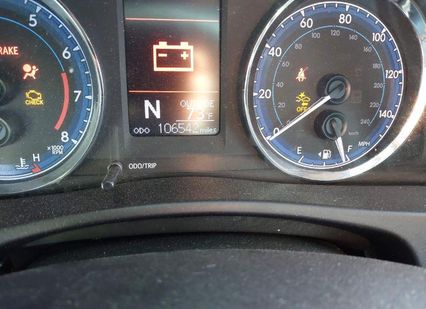 Photo 7 of 2018 Toyota Corolla LE (VIN 5YFBURHE1JP795312)