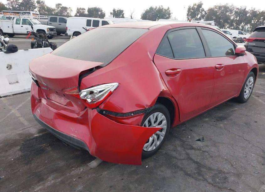 Photo 4 of 2018 Toyota Corolla LE (VIN 5YFBURHE1JP809953)