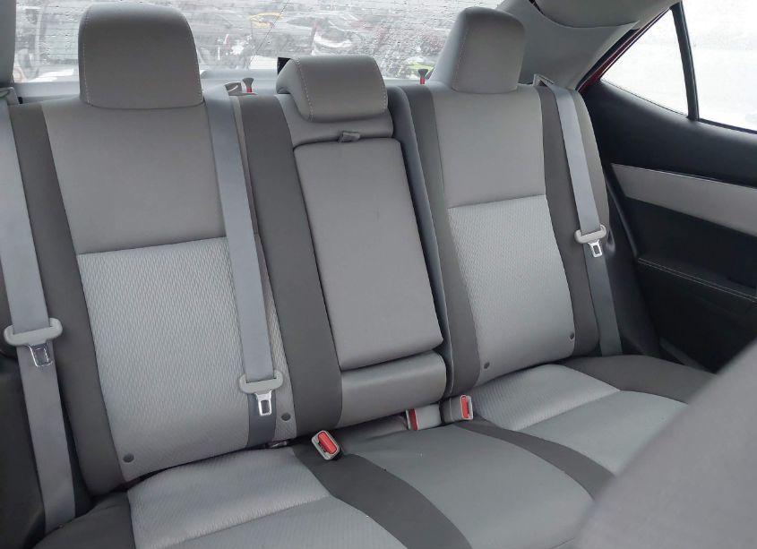 Photo 8 of 2018 Toyota Corolla LE (VIN 5YFBURHE1JP809953)