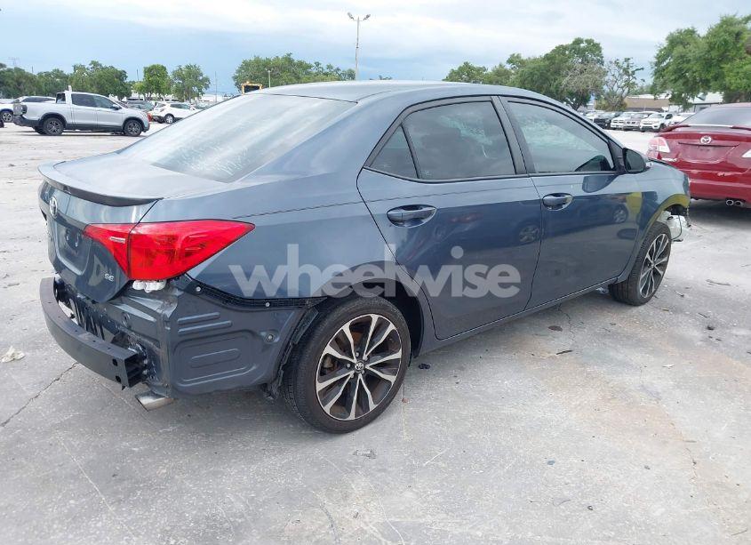 Photo 4 of 2018 Toyota Corolla SE (VIN 5YFBURHE1JP814781)