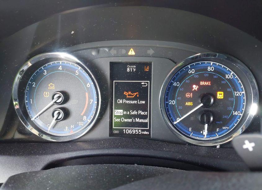 Photo 7 of 2018 Toyota Corolla SE (VIN 5YFBURHE1JP839728)