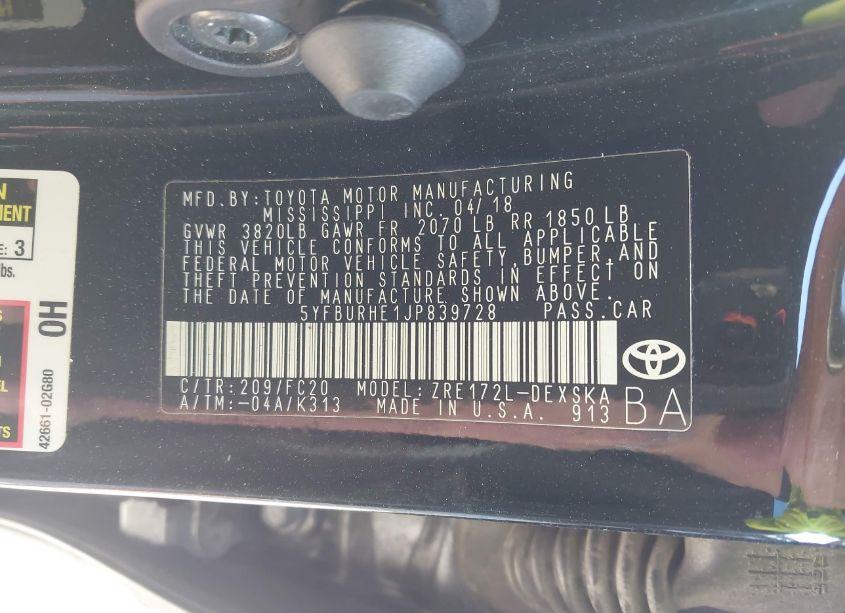 Photo 9 of 2018 Toyota Corolla SE (VIN 5YFBURHE1JP839728)