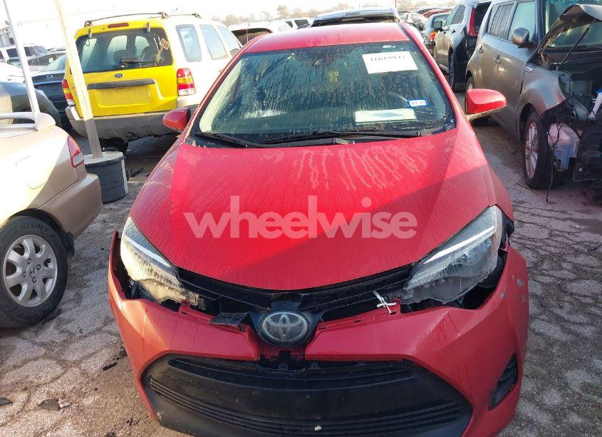 Photo 12 of 2018 Toyota Corolla LE (VIN 5YFBURHE1JP846582)