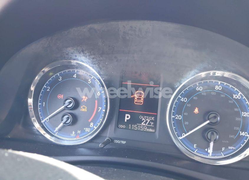 Photo 15 of 2018 Toyota Corolla LE (VIN 5YFBURHE1JP846582)