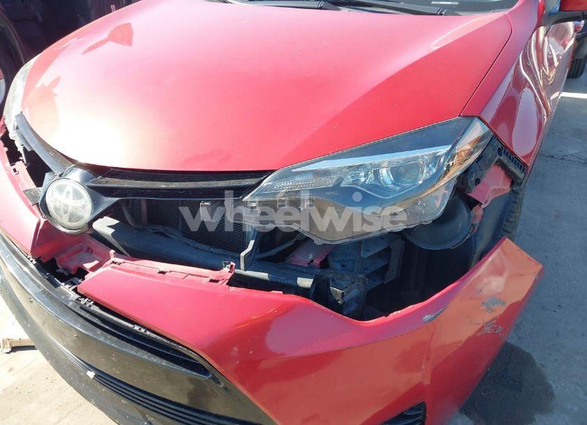 Photo 6 of 2018 Toyota Corolla LE (VIN 5YFBURHE1JP846582)