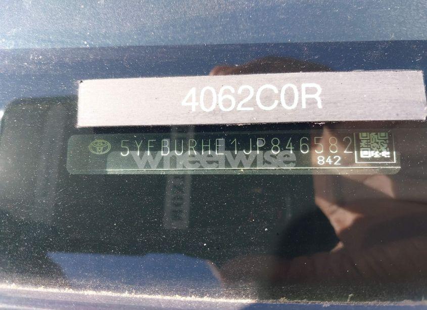 Photo 9 of 2018 Toyota Corolla LE (VIN 5YFBURHE1JP846582)