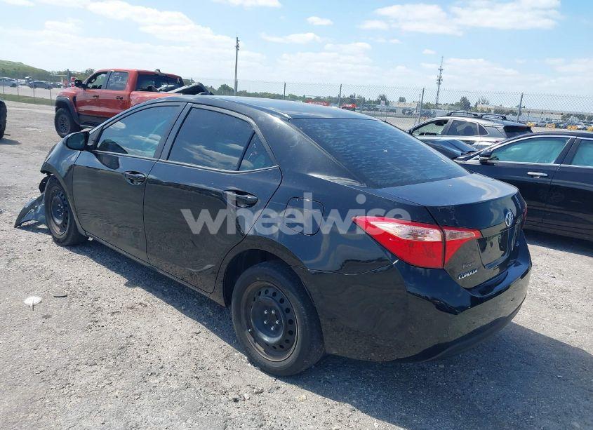 Photo 3 of 2019 Toyota Corolla LE (VIN 5YFBURHE1KP865263)