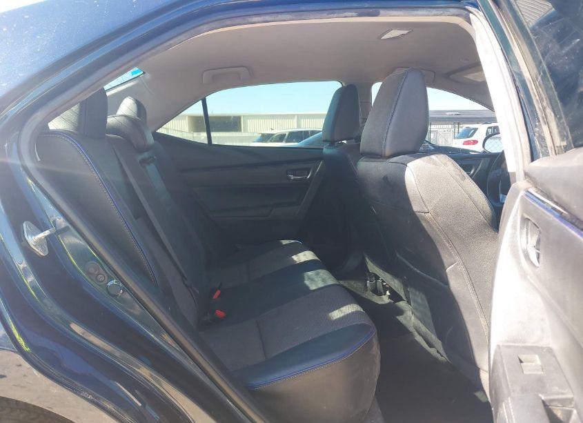 Photo 8 of 2019 Toyota Corolla SE (VIN 5YFBURHE1KP869104)