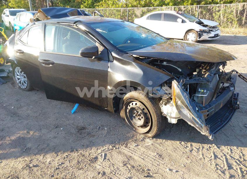 2019 Toyota Corolla LE (VIN 5YFBURHE1KP870639) main photo