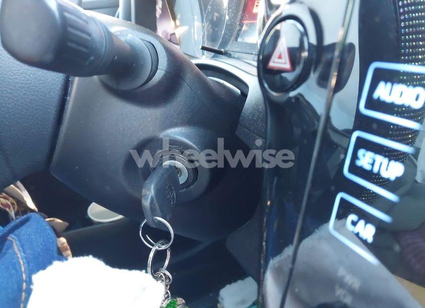 Photo 11 of 2019 Toyota Corolla LE (VIN 5YFBURHE1KP870639)