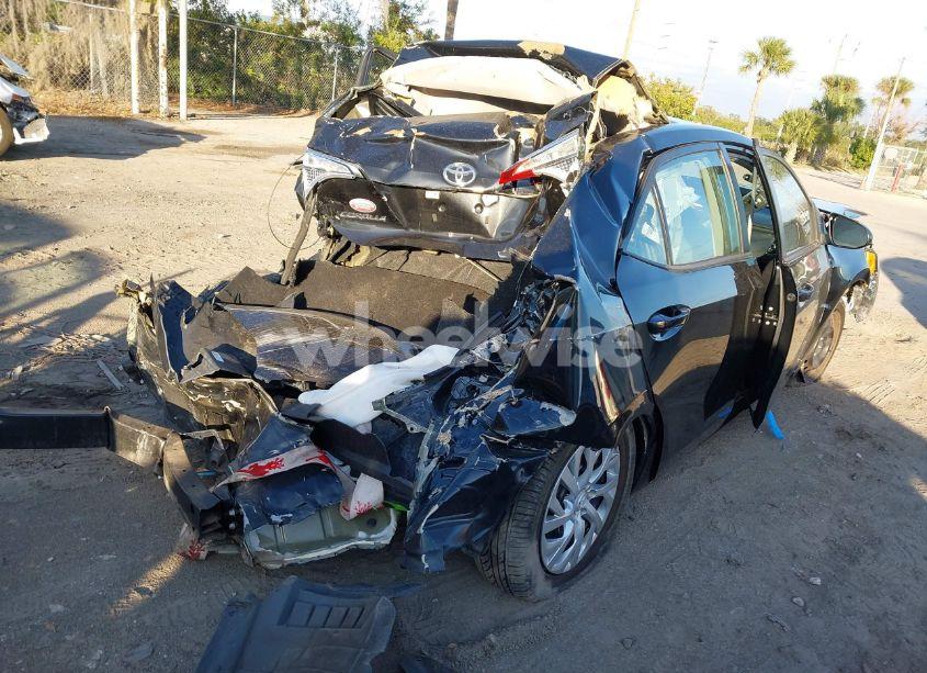 Photo 16 of 2019 Toyota Corolla LE (VIN 5YFBURHE1KP870639)