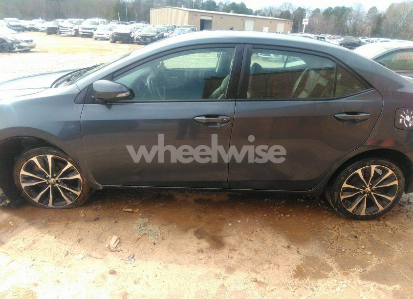 Photo 15 of 2019 Toyota Corolla SE (VIN 5YFBURHE1KP877641)