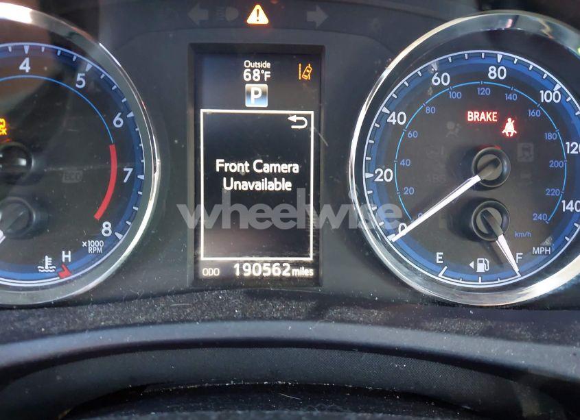 Photo 7 of 2019 Toyota Corolla SE (VIN 5YFBURHE1KP877641)