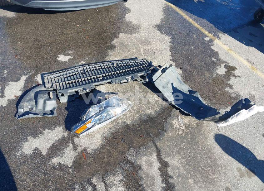 Photo 11 of 2019 Toyota Corolla SE (VIN 5YFBURHE1KP878790)