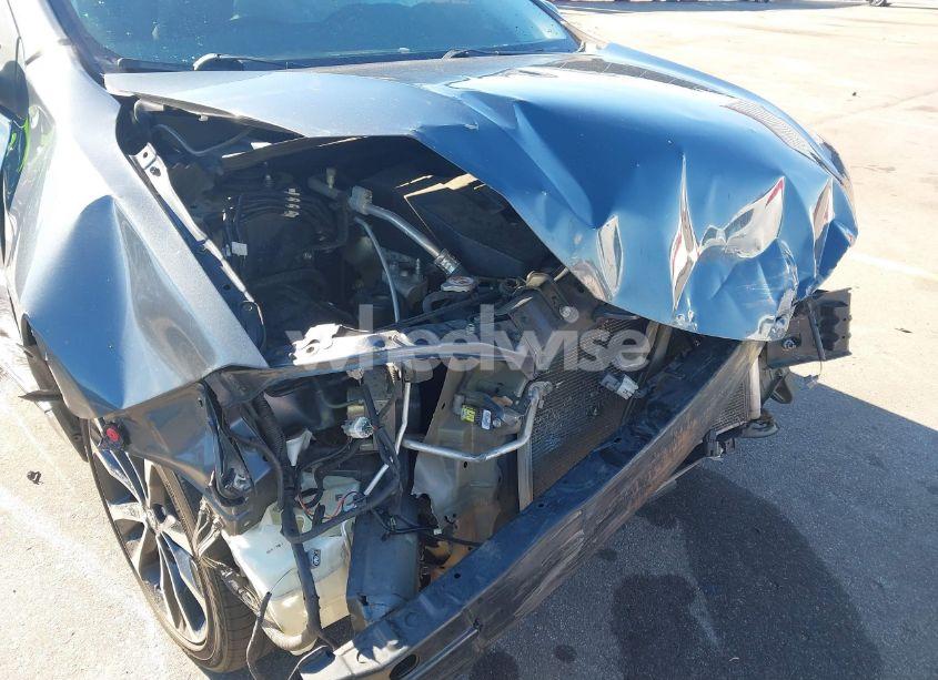 Photo 6 of 2019 Toyota Corolla SE (VIN 5YFBURHE1KP878790)