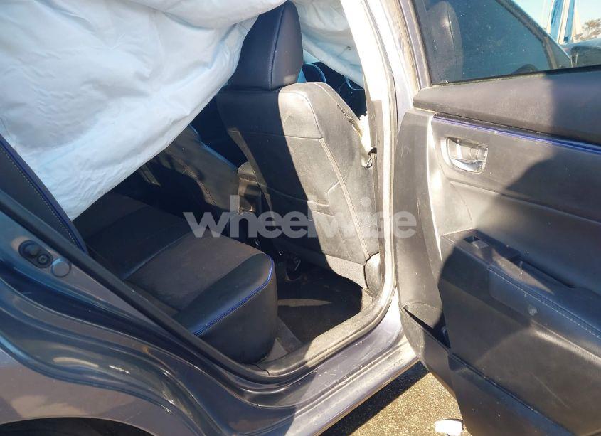 Photo 8 of 2019 Toyota Corolla SE (VIN 5YFBURHE1KP878790)