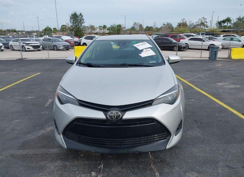 Photo 12 of 2019 Toyota Corolla LE (VIN 5YFBURHE1KP886047)