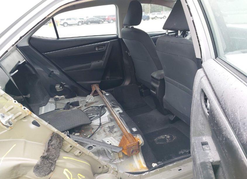 Photo 8 of 2019 Toyota Corolla LE (VIN 5YFBURHE1KP886047)