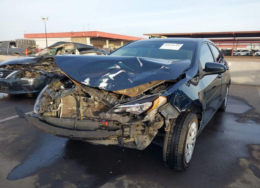 Photo 6 of 2019 Toyota Corolla LE (VIN 5YFBURHE1KP890597)