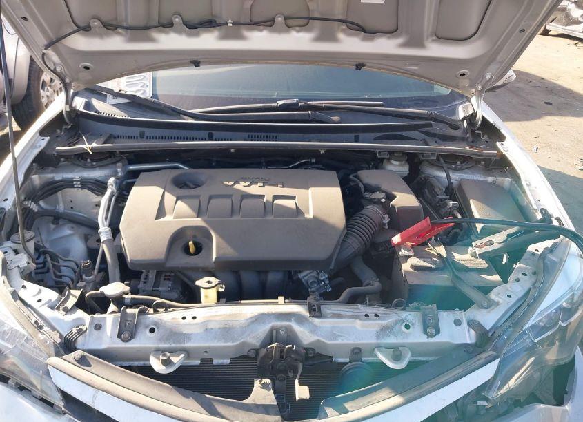 Photo 10 of 2019 Toyota Corolla SE (VIN 5YFBURHE1KP891040)