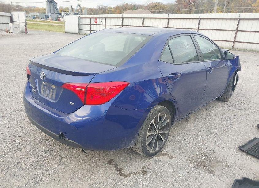 Photo 4 of 2019 Toyota Corolla SE (VIN 5YFBURHE1KP897338)