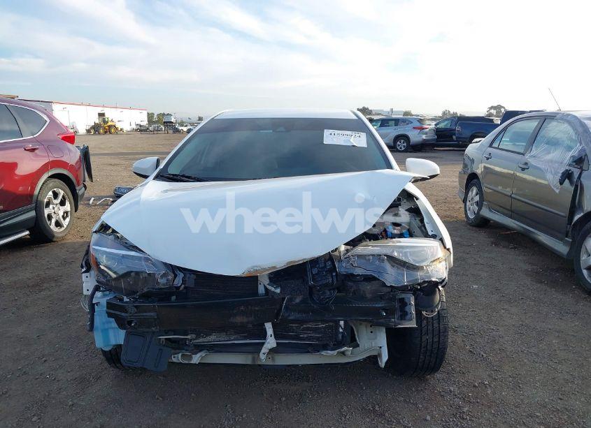 Photo 12 of 2019 Toyota Corolla LE (VIN 5YFBURHE1KP901579)