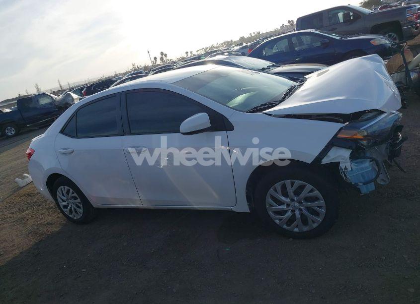 Photo 13 of 2019 Toyota Corolla LE (VIN 5YFBURHE1KP901579)