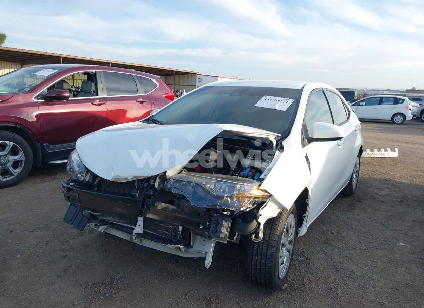Photo 6 of 2019 Toyota Corolla LE (VIN 5YFBURHE1KP901579)