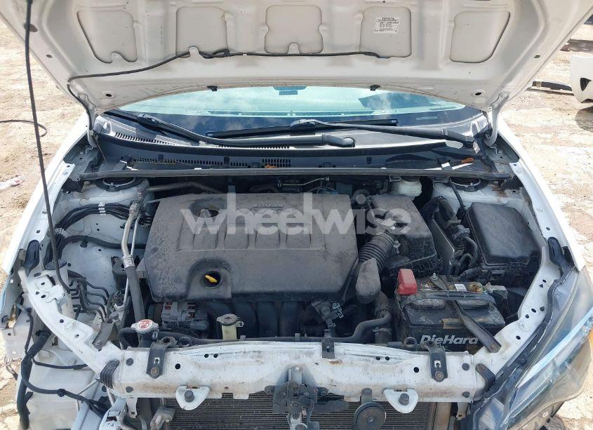 Photo 10 of 2019 Toyota Corolla LE (VIN 5YFBURHE1KP927213)